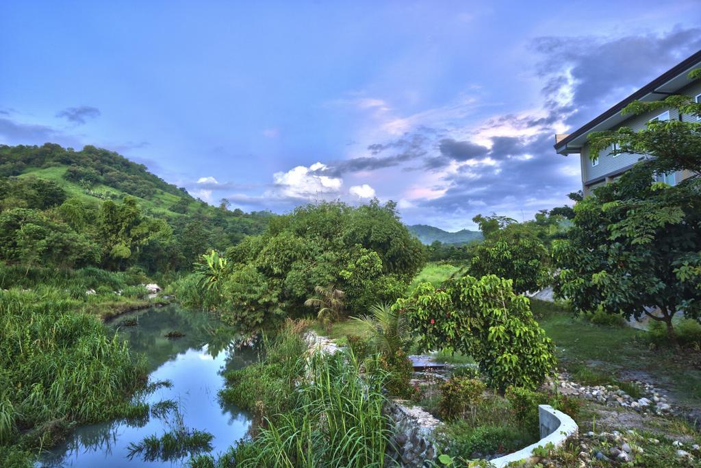 Clark Field Green Canyon Leisure Farms מראה חיצוני תמונה