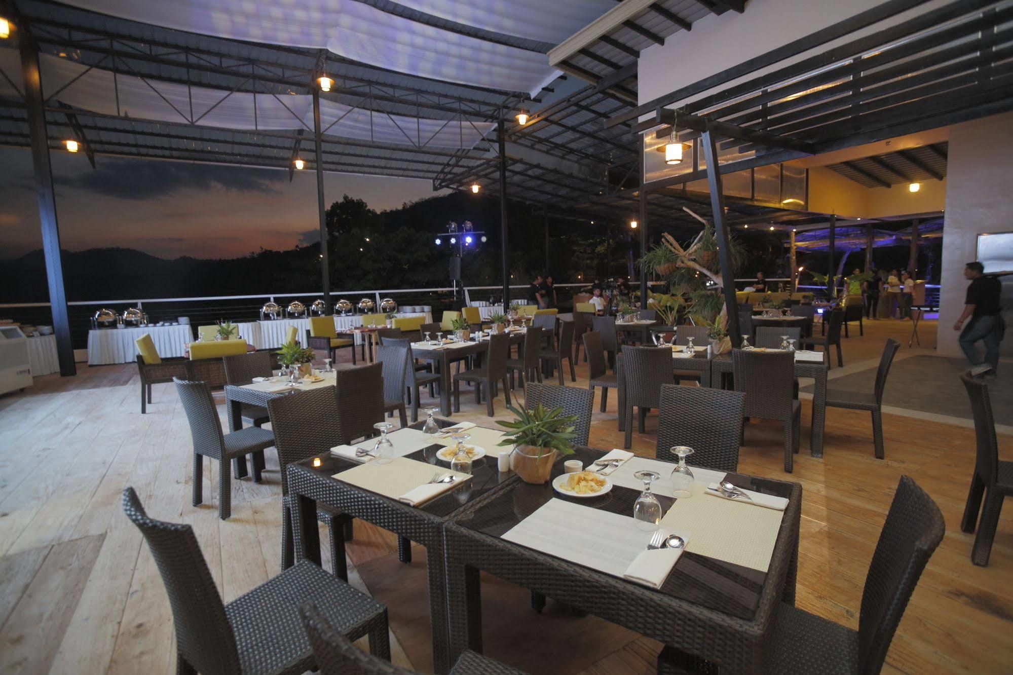 Clark Field Green Canyon Leisure Farms מראה חיצוני תמונה