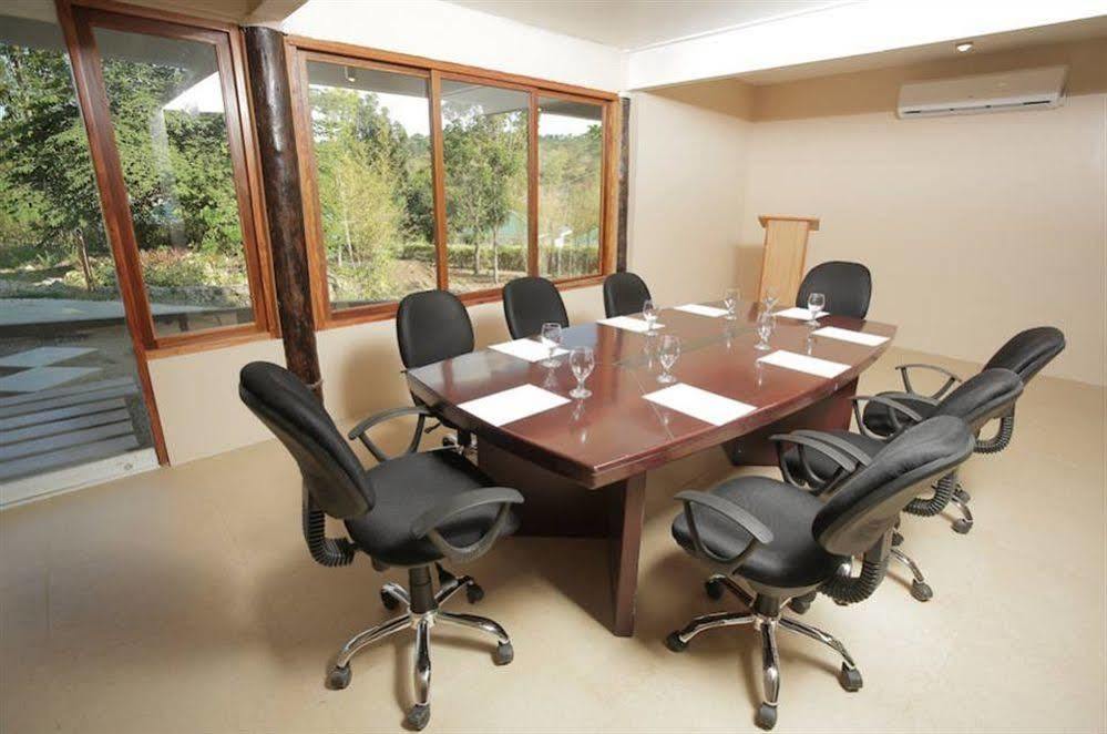 Clark Field Green Canyon Leisure Farms מראה חיצוני תמונה